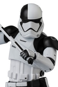 MedicomToy MAFEX No.069 FIRST ORDER STORMTROOPER EXECUTIONER Action Figure