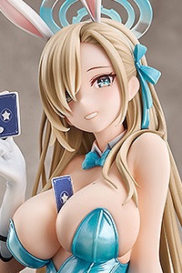 GOOD SMILE ARTS Shanghai Blue Archive Ichinose Asuna (Bunny Girl) Game Playing Ver. 1/7 Plastic Figure
