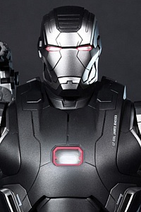 Hot Toys Iron Man 3 War Machine 1/4 Bust Figure