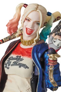 MedicomToy MAFEX No.033 Harley Quinn Suicide Squad Action Figure