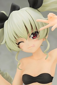 KOTOBUKIYA Girls und Panzer the Movie Anchovy Swimsuit Ver. 1/7 PVC Figure