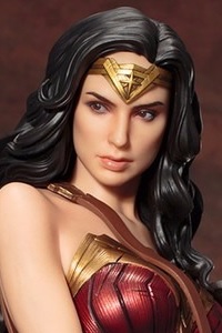 KOTOBUKIYA ARTFX WONDER WOMAN 1/6 PVC Figure