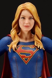 KOTOBUKIYA ARTFX+ SUPERGIRL 1/10 PVC Figure