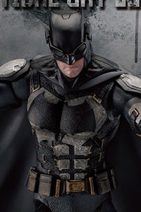 Beast Kingdom Dynamic Action Heroes #009 Justice League Batman (Tactical Bat Suit Ver.) 1/9 Action Figure