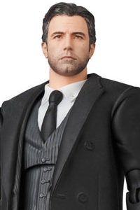 MedicomToy MAFEX No.076 BRUCE WAYNE Action Figure