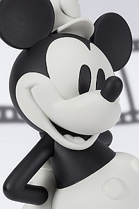 BANDAI SPIRITS Figuarts ZERO Mickey Mouse STEAMBOAT WILLIE