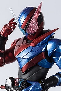 BANDAI SPIRITS S.H.Figuarts Kamen Rider Build Rabbit Tank Form -20 Kamen Rider Kicks Ver.-