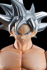 BANDAI SPIRITS Figure-rise Standard Son Goku (Ultra Instinct) Plastic Kit