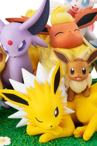 MegaHouse G.E.M.EX Series Pokemon Eevee Friends PVC Figure