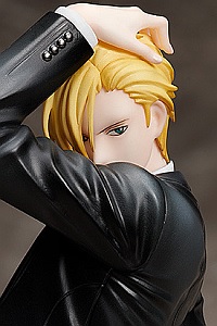 Ash Lynx (Re-run) Statue and Ring Style Banana Fish Figure