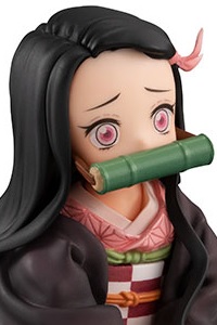 MegaHouse G.E.M. Series Kimetsu no Yaiba Tenohira Nezuko-chan PVC Figure