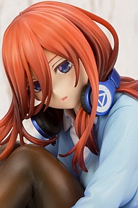 KOTOBUKIYA Gotobun no Hanayome Nakano Miku 1/8 PVC Figure (2nd Production Run)