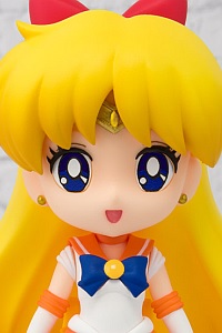 BANDAI SPIRITS Figuarts mini Sailor Venus