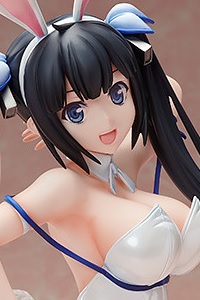 FREEing Dungeon ni Deai o Motomeru no wa Machigatte Iru Darouka II Hestia Bunny Ver. 1/4 PVC Figure