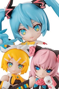 MegaHouse Desktop Singer Hatsune Miku Series (1 BOX)