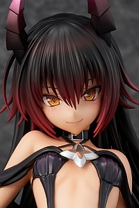 Union Creative To LOVE-ru Darkness Nemesis Darkness Ver. 1/6 Plastic Figure