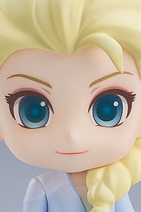 GOOD SMILE COMPANY (GSC) Frozen 2 Nendoroid Elsa Travel Dress Ver.