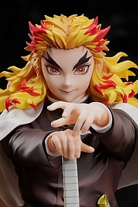 ANIPLEX Gekijoban Kimetsu no Yaiba Mugen Ressha Hen Rengoku Kyojuro 1/8 PVC Figure