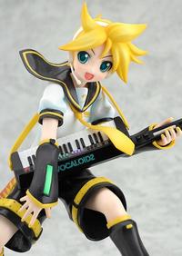 GOOD SMILE COMPANY (GSC) VOCALOID2 Character Vocal Series 02 Kagamine Len 1/8 PVC Figure