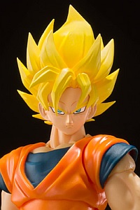 BANDAI SPIRITS S.H.Figuarts Super Saiyan Full Power Son Goku (2nd Production Run)