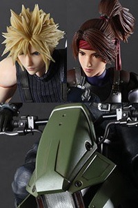 SQUARE ENIX Final Fantasy VII Remake PLAY ARTS KAI Jessie, Cloud & Bike Set Action Figure