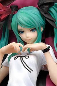 GOOD SMILE COMPANY (GSC) supercell feat. Hatsune Miku World is Mine Brown Frame 1/8 PVC Figure