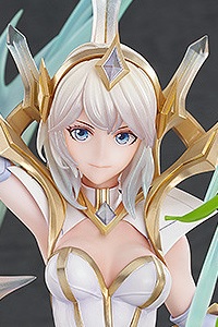 GOOD SMILE ARTS Shanghai League of Legends Elementalist Lux 1/7 PVC Figure