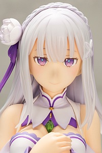 KOTOBUKIYA Re:Zero -Starting Life in Another World- Emilia [Kioku no Tabiji] 1/7 PVC Figure