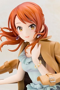 KOTOBUKIYA iDOLM@STER Cinderella Girls Houjou Karen -off stage- 1/8 PVC Figure