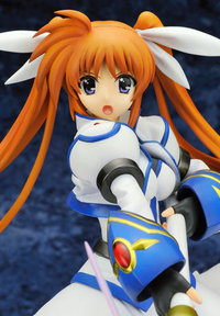 ALTER Magical Girl Lyrical Nanoha StrikerS Takamachi Nanoha Exceed Mode 1/7 PVC Figure