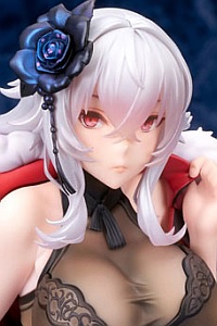 ALTER Azur Lane Graf Zeppelin Sunahama no Uruzu Ver. 1/7 PVC Figure