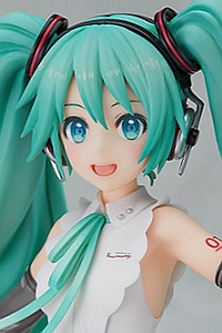 GOOD SMILE COMPANY (GSC) Piapro Characters Hatsune Miku NT 1/8 PVC Figure