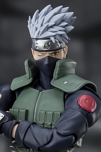 BANDAI SPIRITS S.H.Figuarts Hatake Kakashi -Yuumei Todoroku Sharingan no Eiyuu- (2nd Production Run)