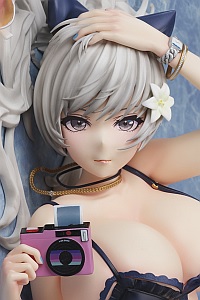 FREEing Azur Lane Vittorio Veneto La Spezia no Hana 1/4 PVC Figure