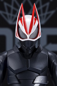 BANDAI SPIRITS S.H.Figuarts Kamen Rider Geats Entry Raise Form (2nd Production Run)