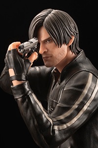 KOTOBUKIYA BIOHAZARD: VENDETTA ARTFX Leon S. Kennedy Renewal Package 1/6 Plastic Figure