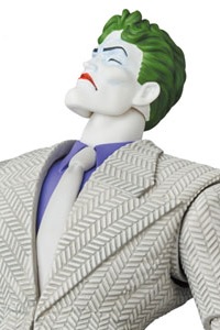 MedicomToy MAFEX No.214 THE JOKER (The Dark Knight Returns) Variant Suit Ver. Action Figure