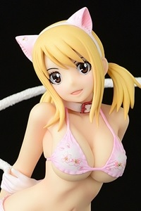 Ldruieu Fairy Tail - Figurine Lucy Heartfilia - En PVC - 17 cm - Décoration  de bureau - Cadeau pour les fans d'anime : : Jeux et Jouets