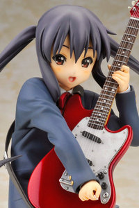 ALTER K-ON! Nakano Azusa 1/8 PVC Figure