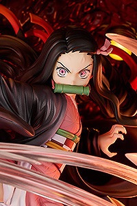 GOOD SMILE COMPANY (GSC) Kimetsu no Yaiba Kamado Nezuko Mugen Retsusha Plastic Figure