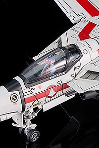 MAX FACTORY Super Dimension Fortress Macross PLAMAX PX06 VF-1J Fighter Valkyrie Vermilion Shotai (Ichijou Hikaru Unit) 1/72 Plastic Kit