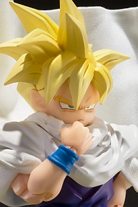 BANDAI SPIRITS S.H.Figuarts Super Saiyan Son Gohan -Goku wa Koeta Senshi-