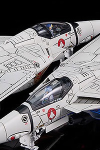 MAX FACTORY Super Dimension Fortress Macross PLAMAX PX07 VF-1A Fighter Valkyrie Vermillion Squadron (Maximilian Jenius / Kakizaki Hayao) 1/72 Plastic Kit