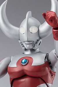 BANDAI SPIRITS S.H.Figuarts Ultra no Chichi