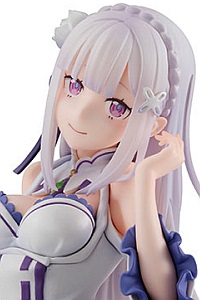 MegaHouse Melty Princess Re:Zero -Starting Life in Another World- Tenohira Emilia Plastic Figure