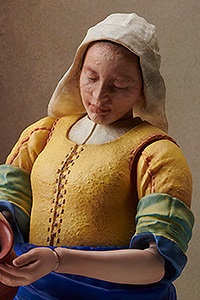 FREEing Table Museum figma Vermeer-saku Gyunyu wa Sosogu Onna