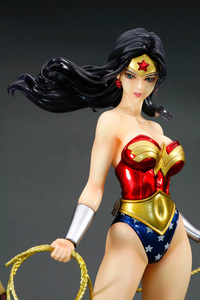 KOTOBUKIYA DC COMICS BISHOUJO WONDER WOMAN 1/7 PVC Figure (2nd Production Run)