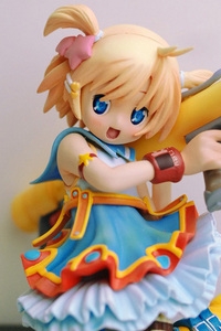 ave;new Momoe Baruchu PVC Figure