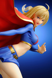 KOTOBUKIYA DC COMICS BISHOUJO SUPERGIRL 1/7 PVC Figure (2nd Production Run)