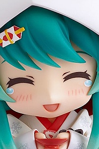 GOOD SMILE COMPANY (GSC) Character Vocal Series 01 Hatsune Miku Nendoroid Snow Miku Ichigo Shiromuku Ver. (2nd Production Run)